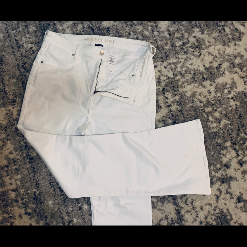 American Eagle White Jeans